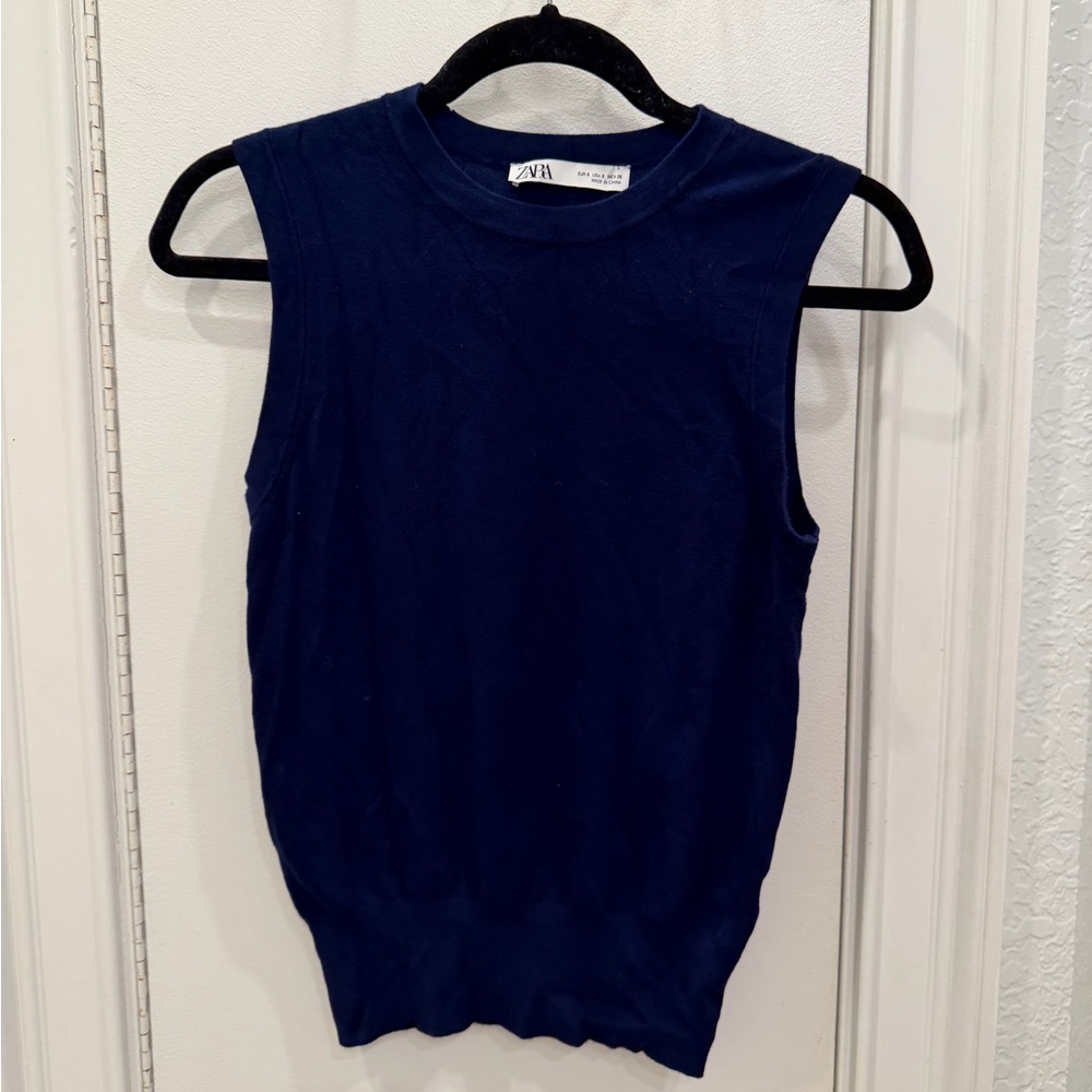 Zara Women's Dark Blue Muscle Tee